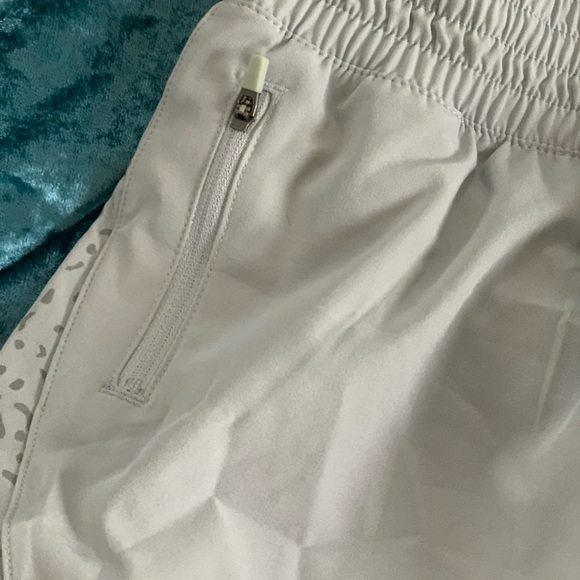 Short - Picture 2 of 3